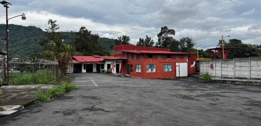 Alquiler de oficinas (600m2) con espacios de almacenaje
