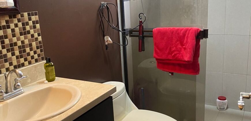 Venta de casa La Hacienda, $250,000