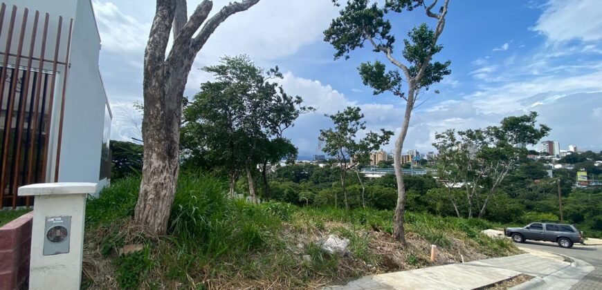 Venta de lote en Bello Horizonte, Escazú