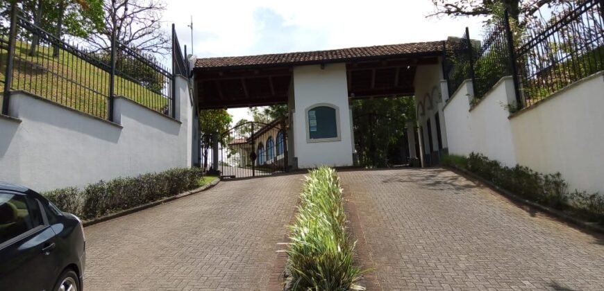 Venta de lote en Ciudad Colón $150k