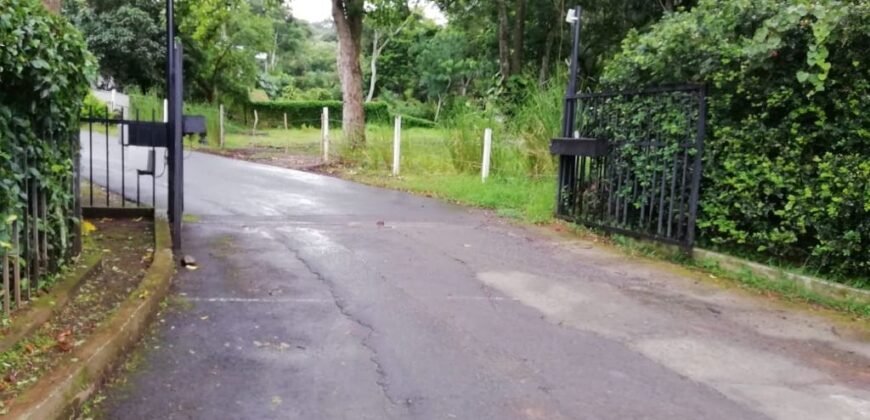 Venta de lote en Ciudad Colón 82millones