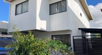 Venta de Casa en Cartago, Condominio Nobleza del Coris, Quebradilla