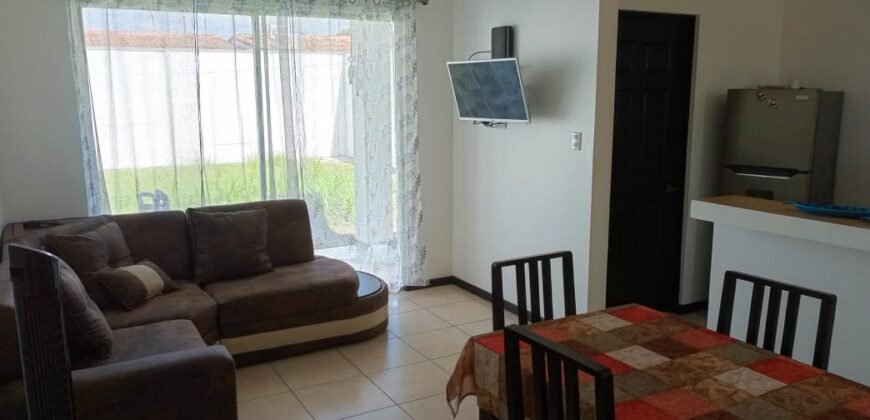 Casa en Playa Bejuco acceso a la playa