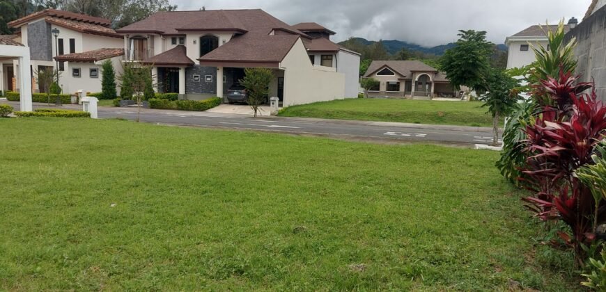 Venta de lote en La Hacienda, Cartago