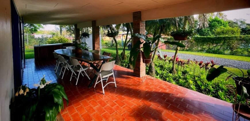 Venta de Quinta en La Garita, Alajuela