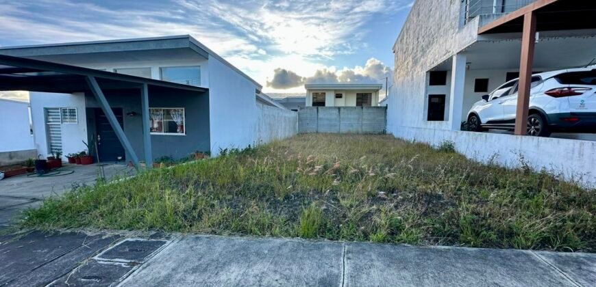 Lote en venta en Riveras del Irazú