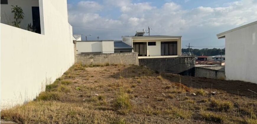 Lote en venta en Riveras del Irazú