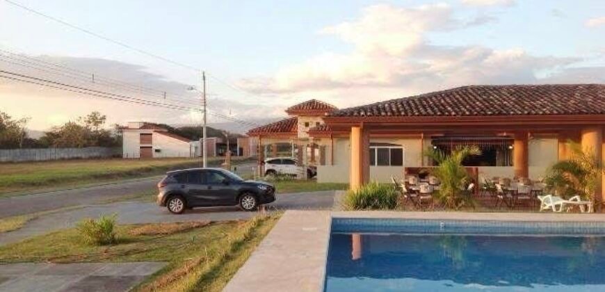 Venta de lote en condominio La Guácima