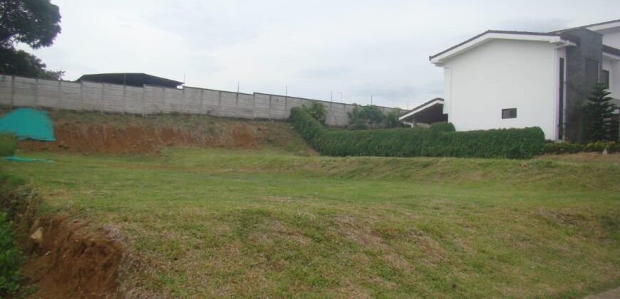 Venta de lote en condominio La Guácima