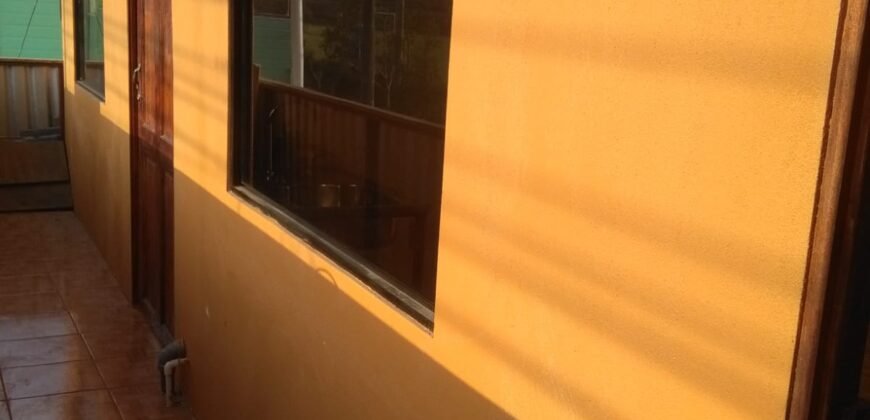Venta de casa y 2 apartamentos, Cartago