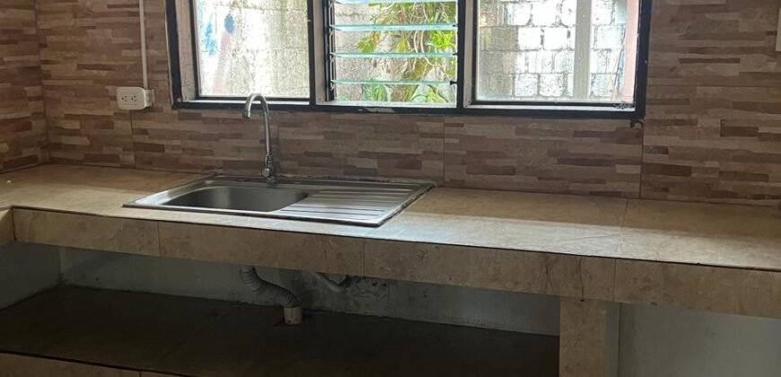 Venta de casa y 2 apartamentos, Cartago