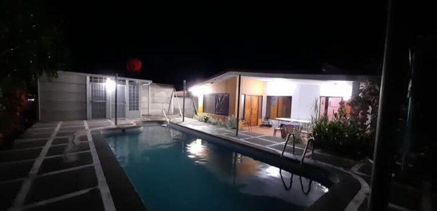 Venta de casa Playa Tivives, Puntarenas