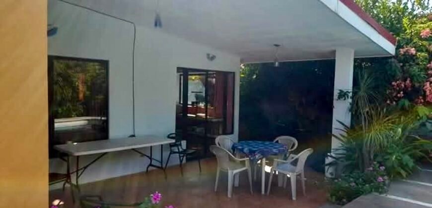 Venta de casa Playa Tivives, Puntarenas