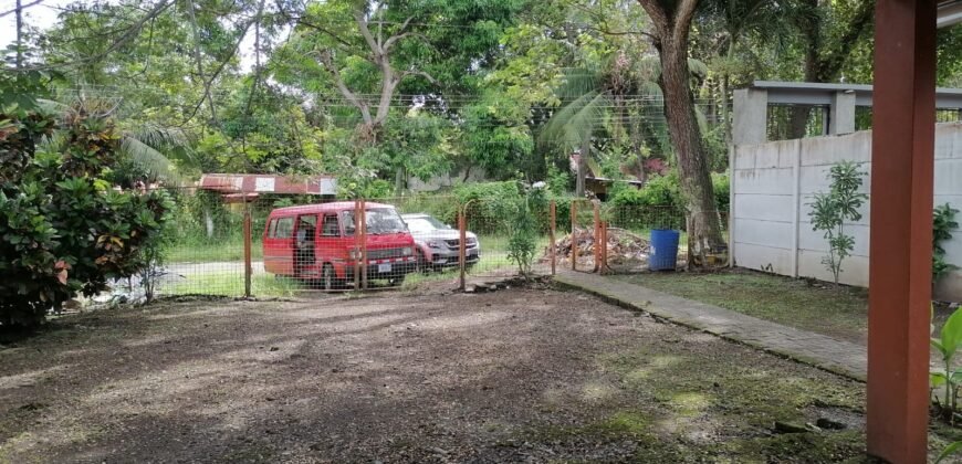 Venta de casa Playa Tivives, Puntarenas
