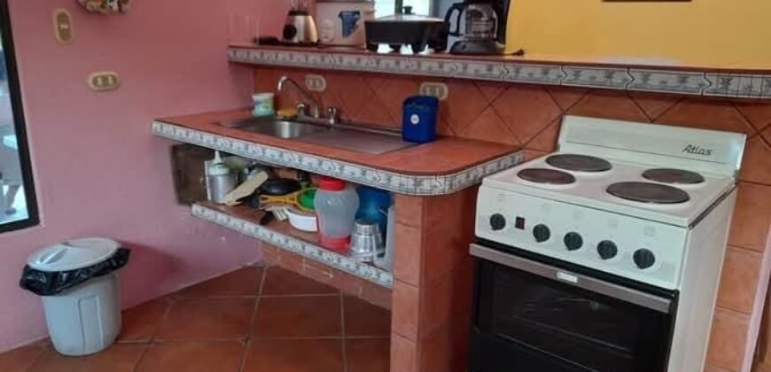 Venta de casa Playa Tivives, Puntarenas