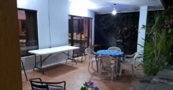 Venta de casa Playa Tivives, Puntarenas