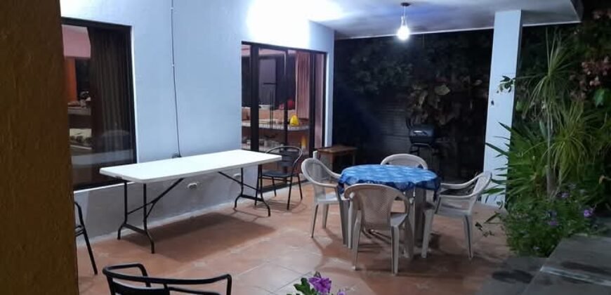 Venta de casa Playa Tivives, Puntarenas