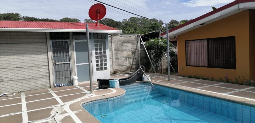 Venta de casa Playa Tivives, Puntarenas