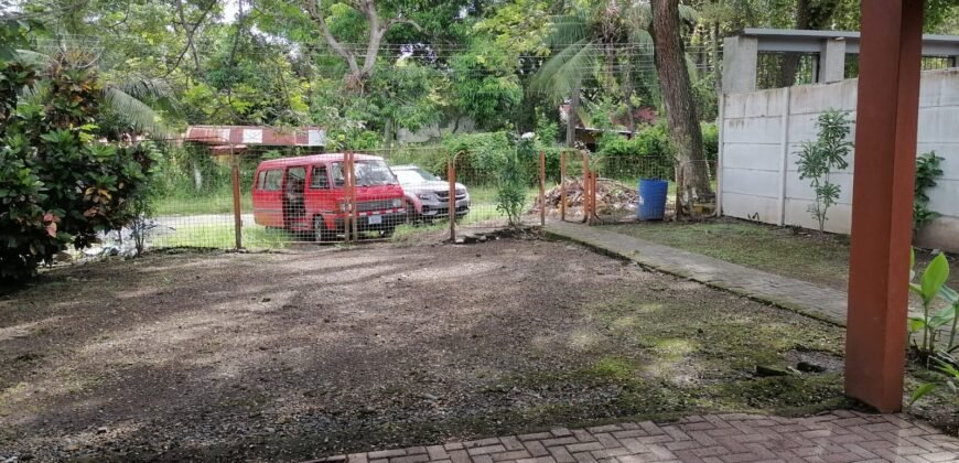 Venta de casa Playa Tivives, Puntarenas