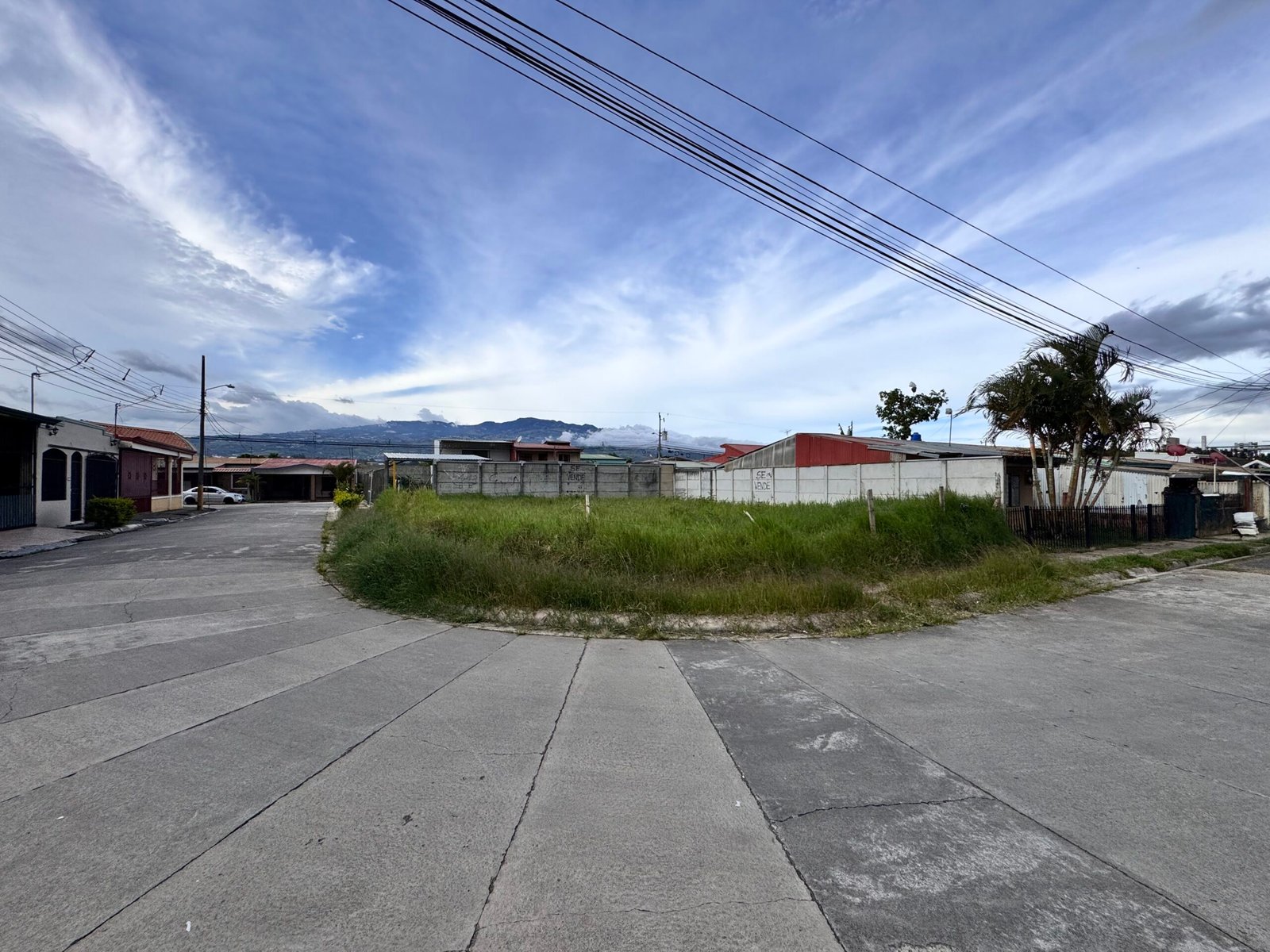 Venta de lote en Agua Caliente (Lourdes)